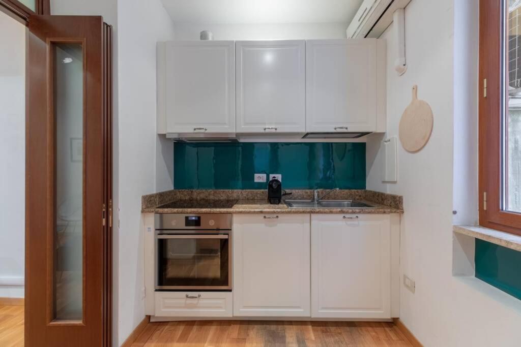 Iflat Spanish Steps Blue Apartment *