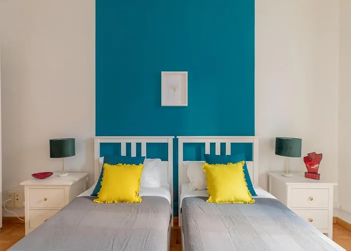 Iflat Spanish Steps Blue Apartment